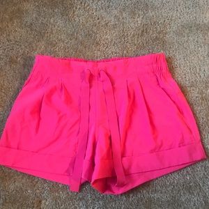 Lululemon spring break away shorts